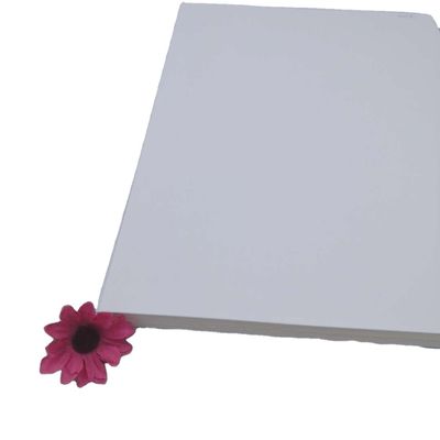 Impresión offset Compatible con doble lado Revestido de papel blanco C2S para folletos