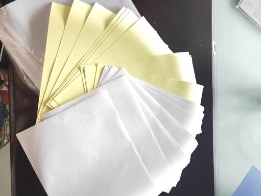 Papel adesivo de pegamento de metal caliente sin recubrir para revestimiento en PE y fácil aplicación