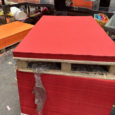 Papel de impresión offset sin madera de color con material de recubrimiento PE Pedido personalizado Aceptado