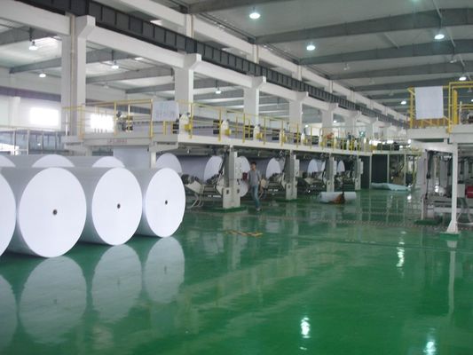 Impresión offset Compatible con papel de copia A4 Jumbo Roll con pulpa de madera de 70 a 80 gramos