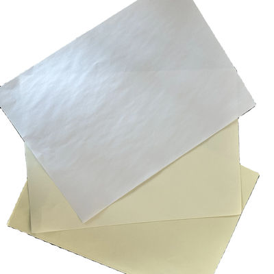 Papel offset sin revestimiento para la impresión de material de celulosa de madera aceptado en la producción