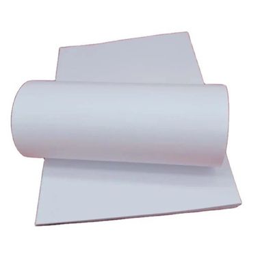 Papel offset sin revestimiento para la impresión de material de celulosa de madera aceptado en la producción
