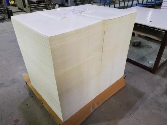 Se acepta el pedido personalizado de papel autoadhesivo recuberto de fundición para embalajes de etiquetas