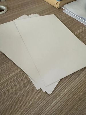 Carpeta de 250-350 gramos de C2S/alta cantidad revestida para impresión y embalaje