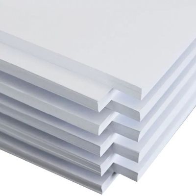Papel offset sin madera de color de 55 a 150 gramos