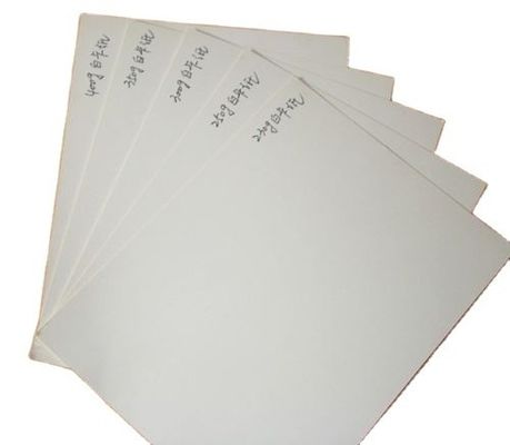 Papel de cartón dúplex tipo 250g C2S Art Coated Impreso para soluciones de marca cosmética