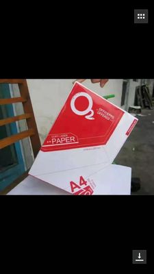 Papel de copia blanco A4 75gm 80gm Hecho de 100% de pasta de madera virgen para escribir y copiar