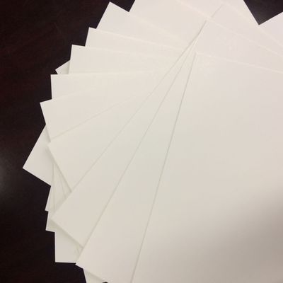 Impresión offset de papel de caja plegable de marfil ecológico con pulpa de madera a precios competitivos