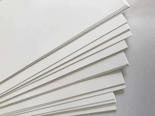 Papel de caja plegable de marfil 100% de pulpa de madera Durable y respetuoso con el medio ambiente