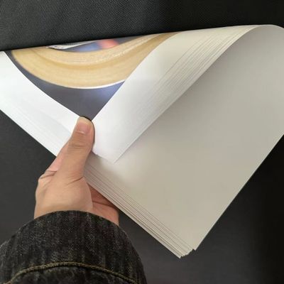 Papel de arte revestido con celulosa virgen 80 gm 90 gm 100 gm 150 gm 170 gm 300 gm para impresión final