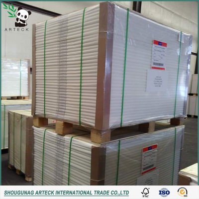 Grado A 250-350gm C2S/ GC2/ High Bulk Art Card para impresión y embalaje