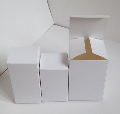 Papel de cartón plegable blanco recubierto de kaolinita para envases respetuosos con el medio ambiente