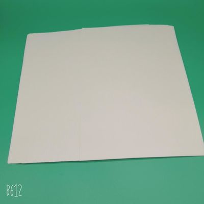 Papel de fijación sin madera de color crema de 68 a 118 gramos para impresión offset del molino Baiyun