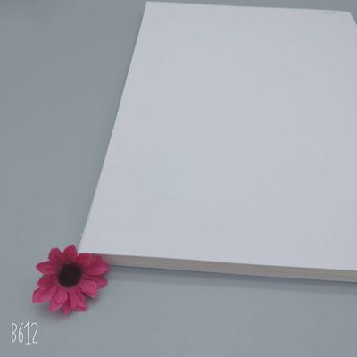Zenith High Bulk C1S Coated Ningbo Fold FBB Ivory Board Ideal para el papel de envoltura de regalo