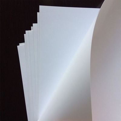 80-200gm C2S/ Papel de arte para impresión de revistas Brillo del 92% Papel de escritura