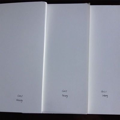 Grado AAA Ningbo Doblado C1S/FBB/Tablero de marfil para embalaje e impresión 711*1118