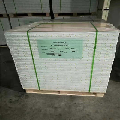 Grado AAA Ningbo Doblado C1S/FBB/Tablero de marfil para embalaje e impresión 711*1118