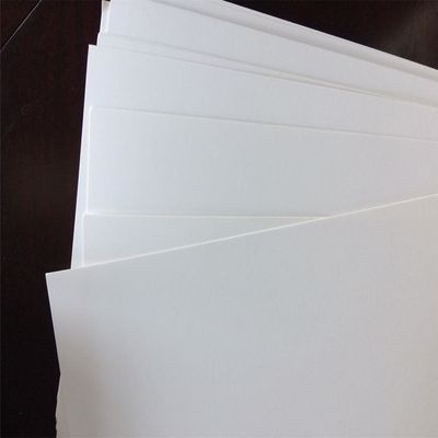 Pulpa de madera Ningbo Fold FBB/Tablero de marfil El material de embalaje e impresión perfecto